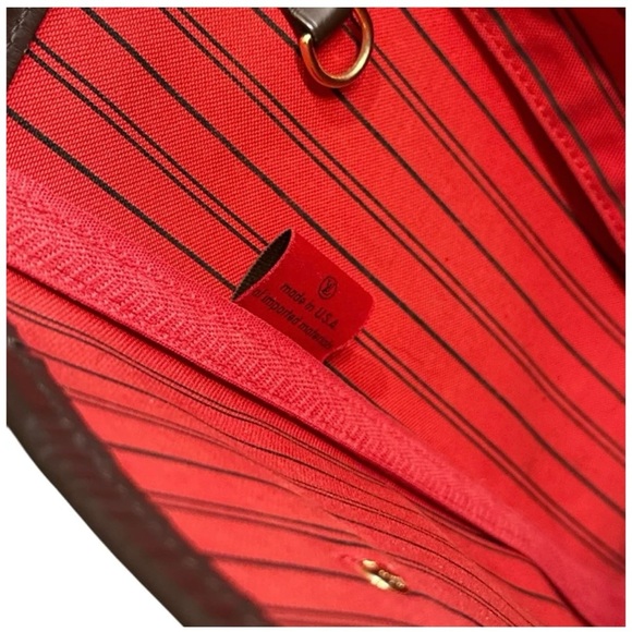 Louis Vuitton Iconic Neverfull MM - Picture 8 of 10